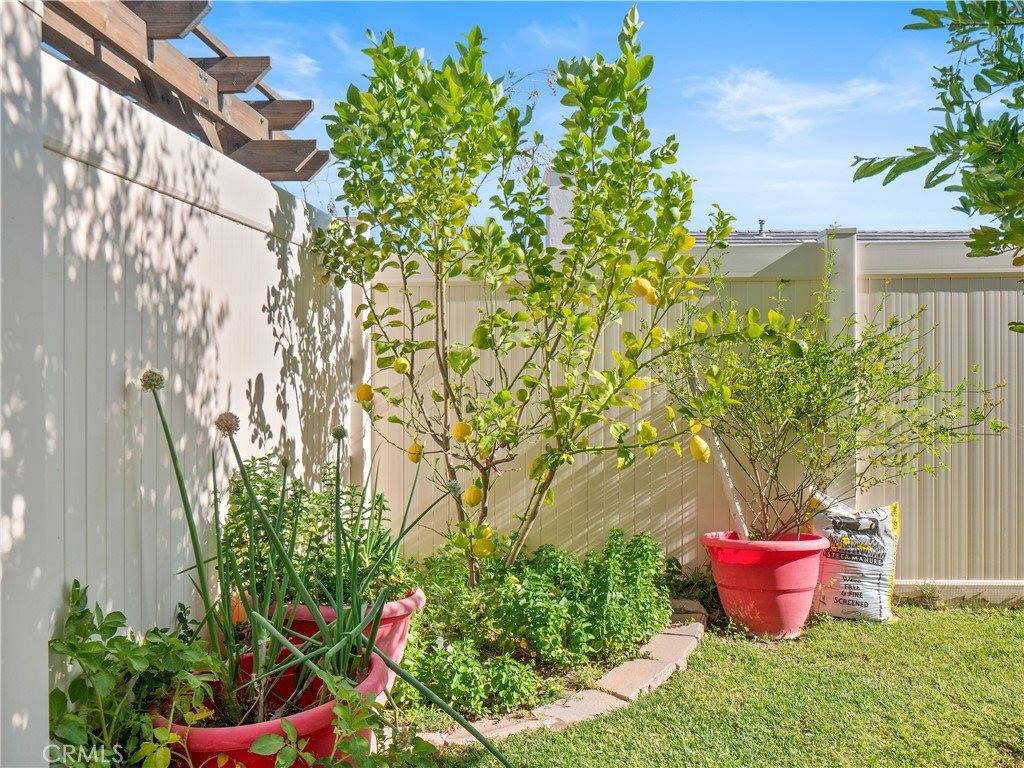 15912 Austin Court, Canyon Country, CA 91387