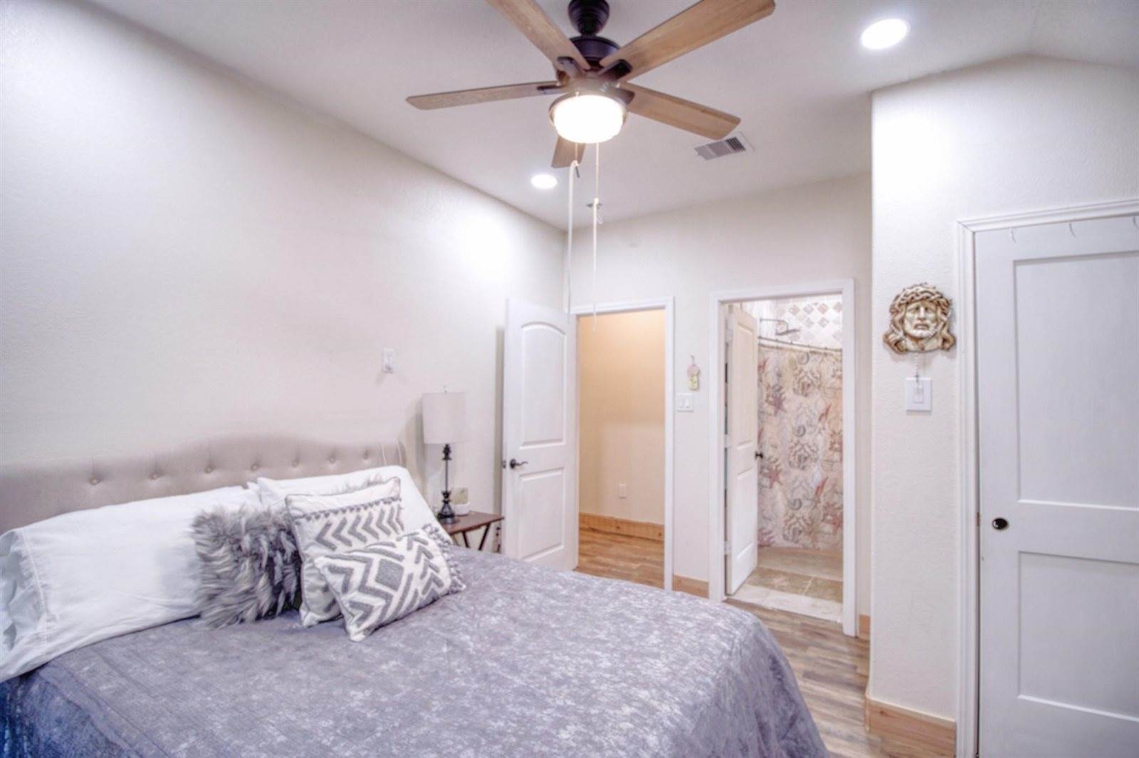 1226 County Road 5007, Cleveland, TX 77327