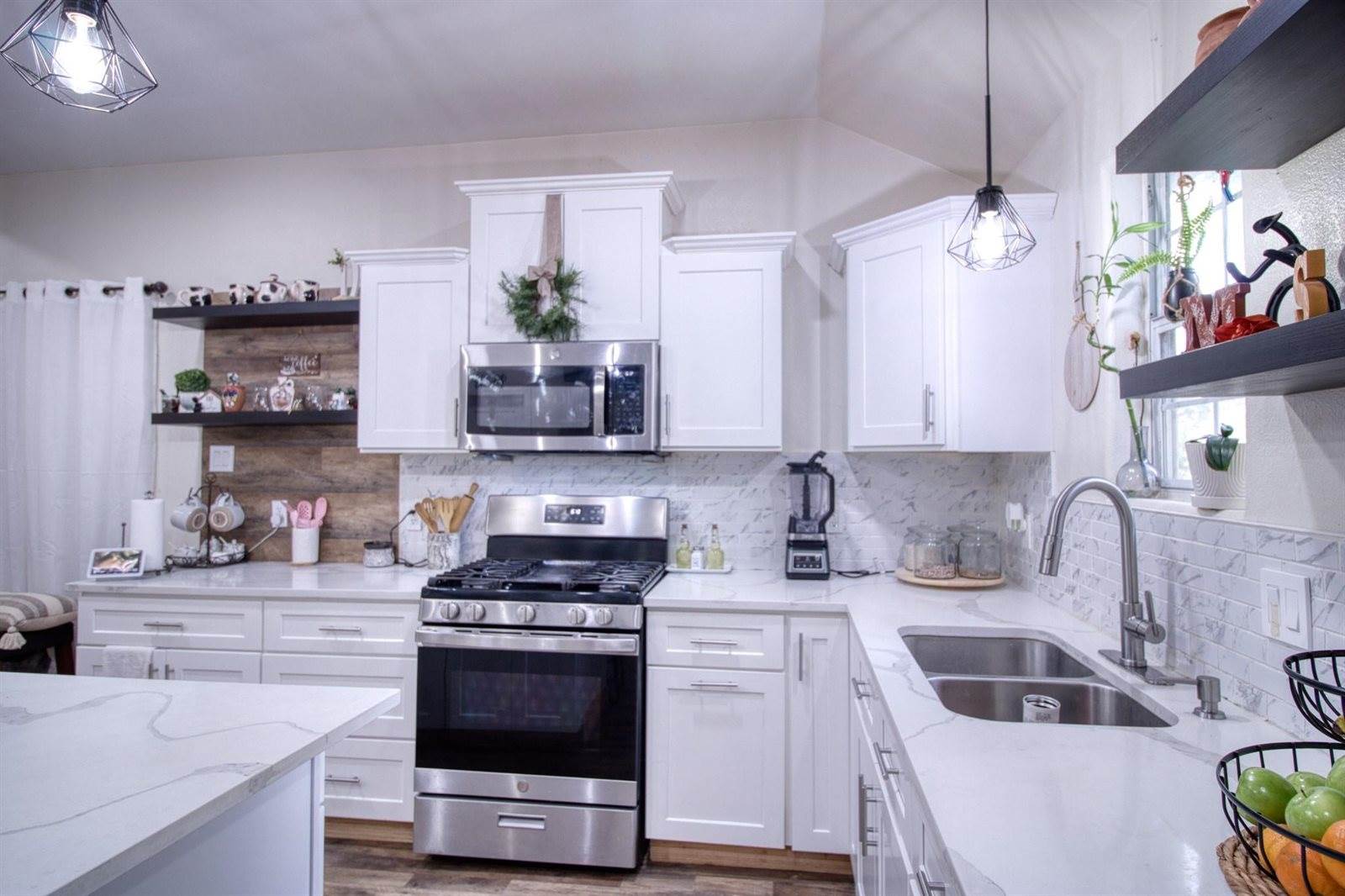 1226 County Road 5007, Cleveland, TX 77327
