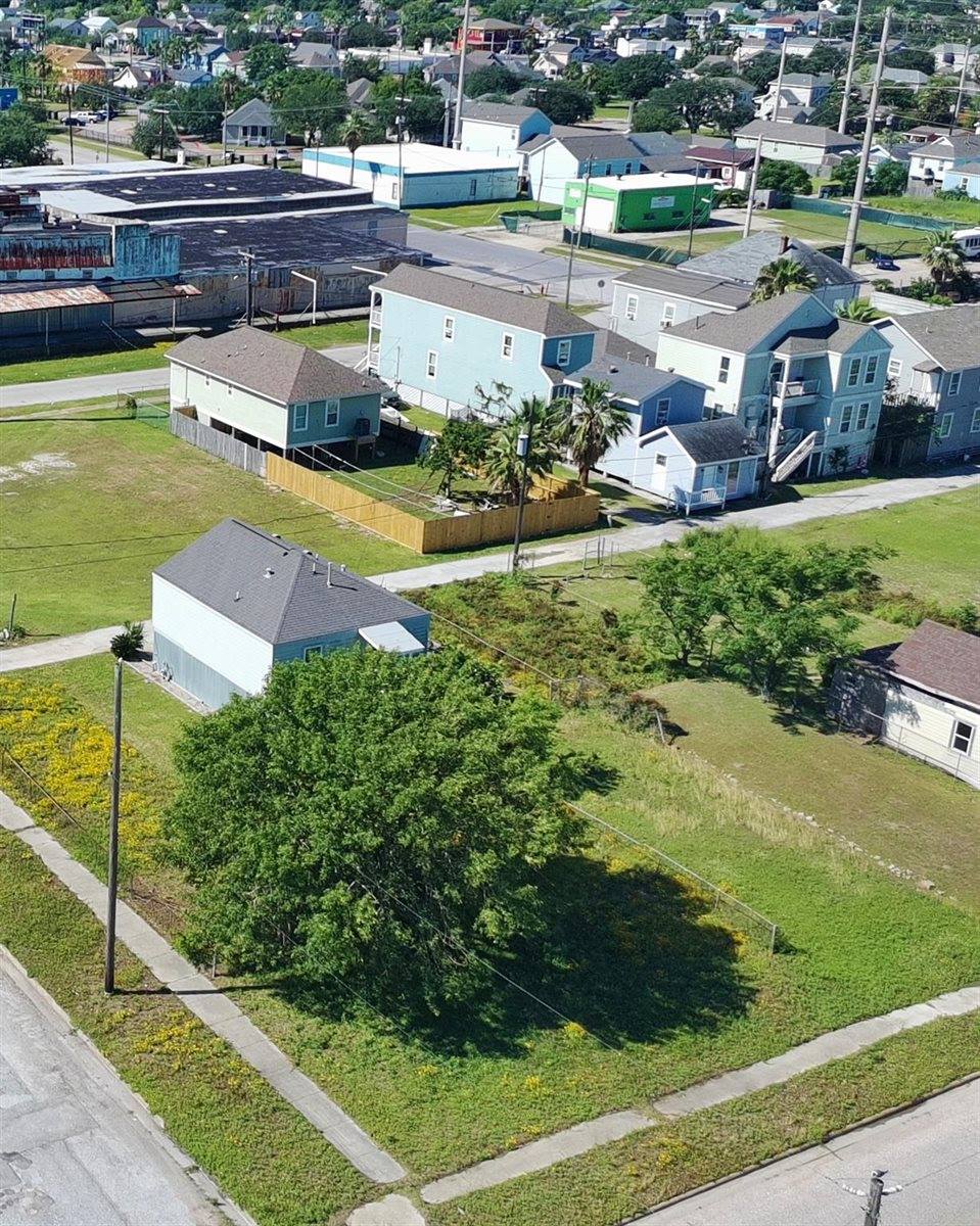 4203 Church Street, Galveston, TX 77550