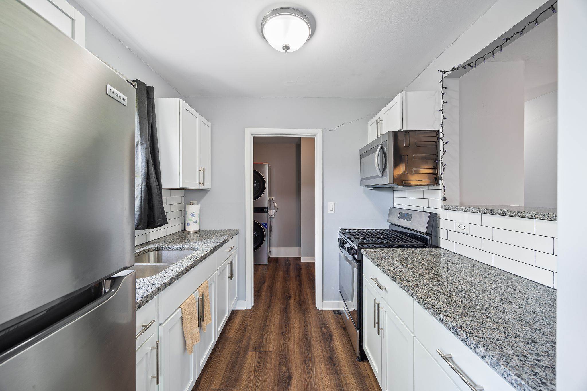 1706 North Avenue, Waukegan, IL 60085
