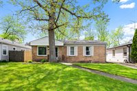 1706 North Avenue, Waukegan, IL 60085