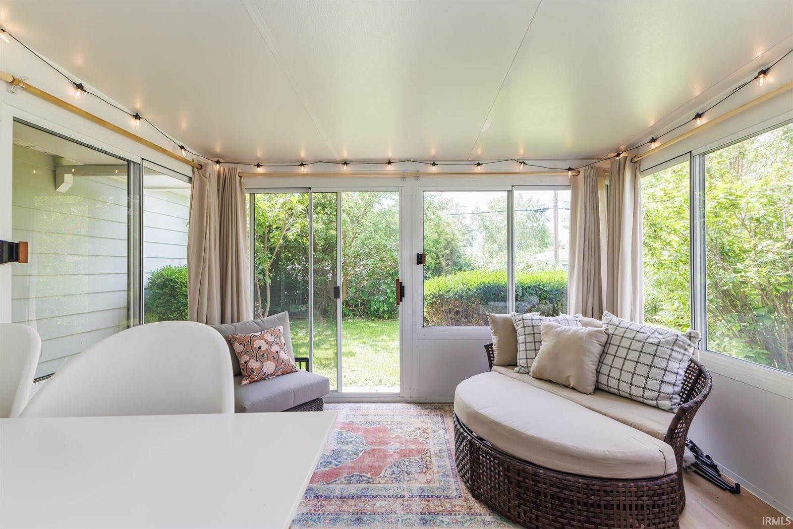 1513 W Stirling Drive, Muncie, IN 47304