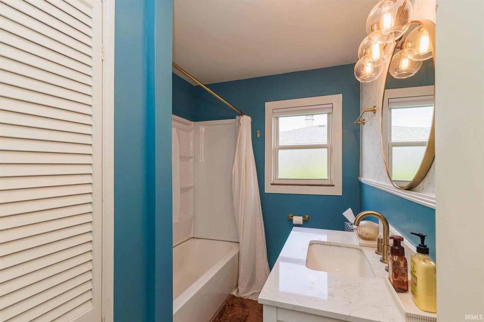 1513 W Stirling Drive, Muncie, IN 47304