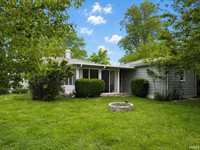 1513 W Stirling Drive, Muncie, IN 47304