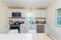 1513 W Stirling Drive, Muncie, IN 47304