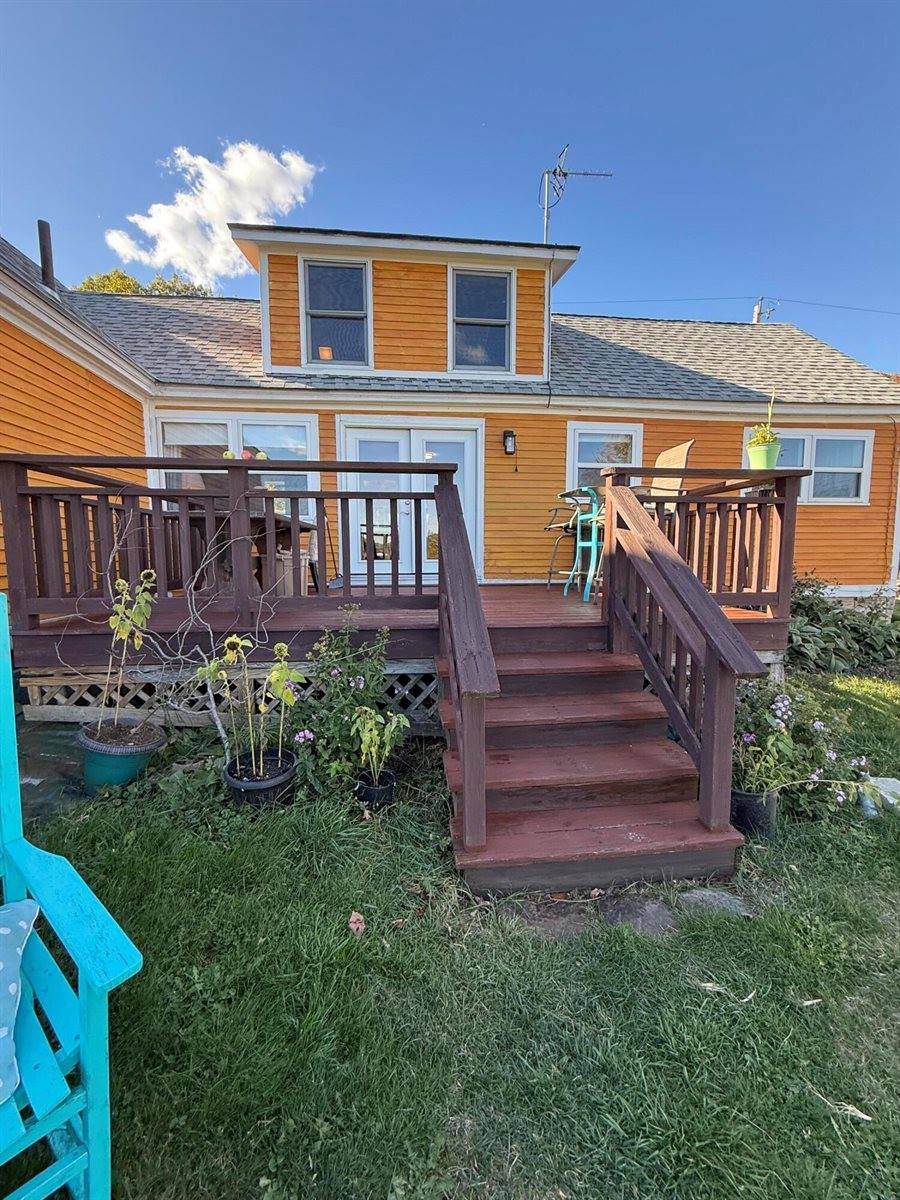 671 U.S. Rte 1, Stockton Springs, ME 04981