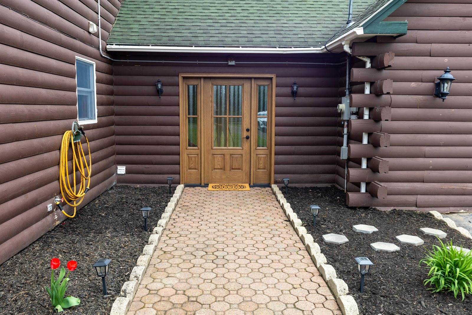 118 County Woods Road, Newport, ME 04953