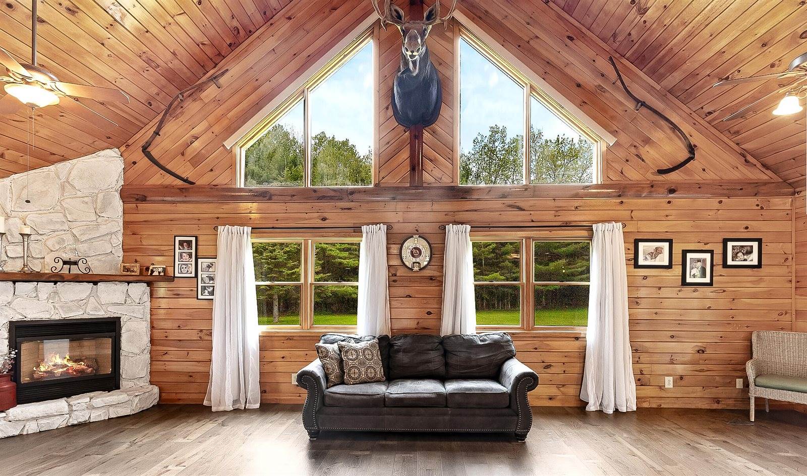 118 County Woods Road, Newport, ME 04953