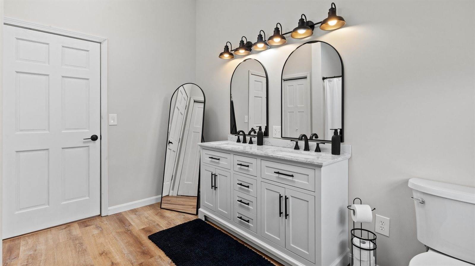 118 County Woods Road, Newport, ME 04953