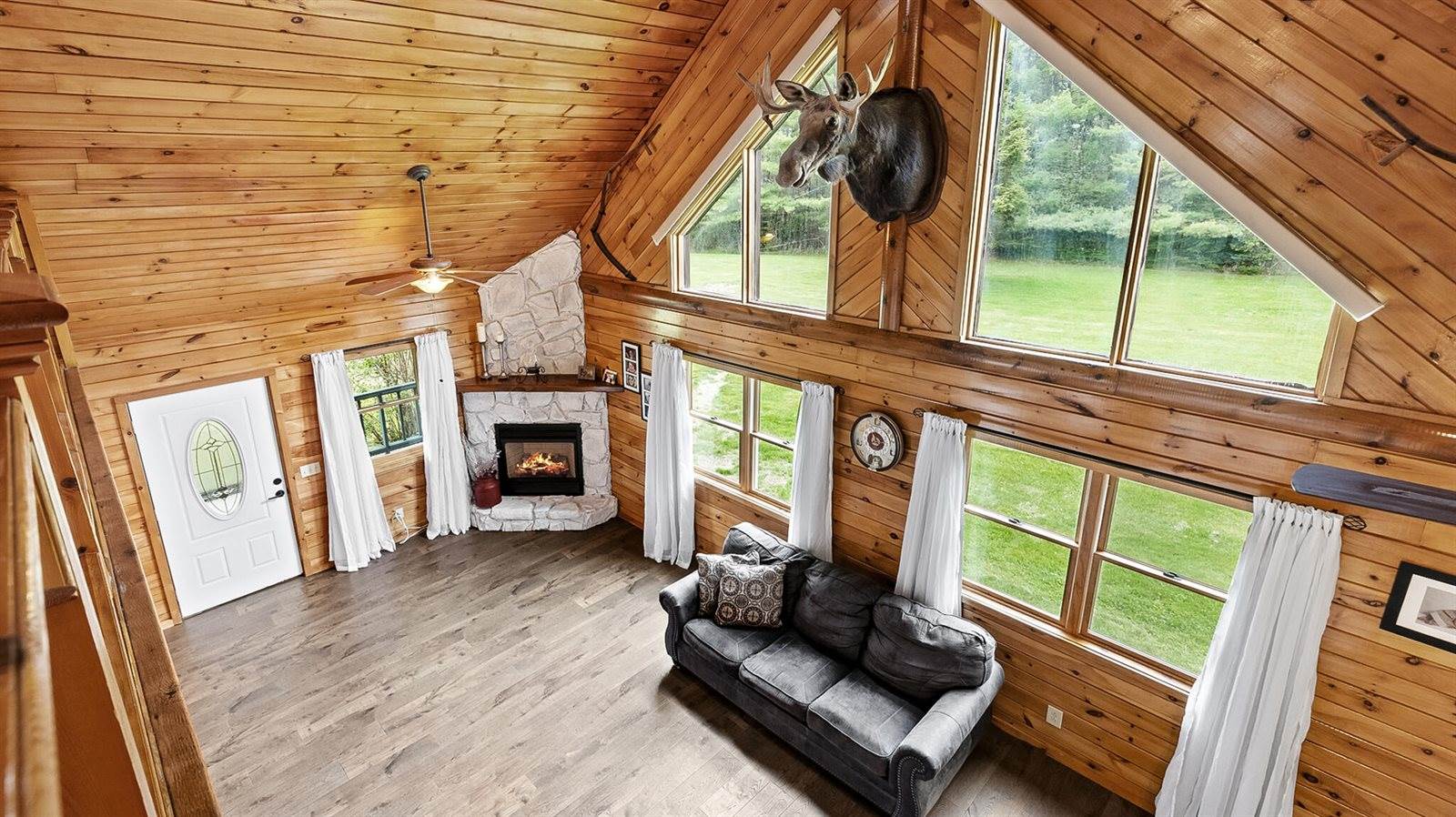 118 County Woods Road, Newport, ME 04953
