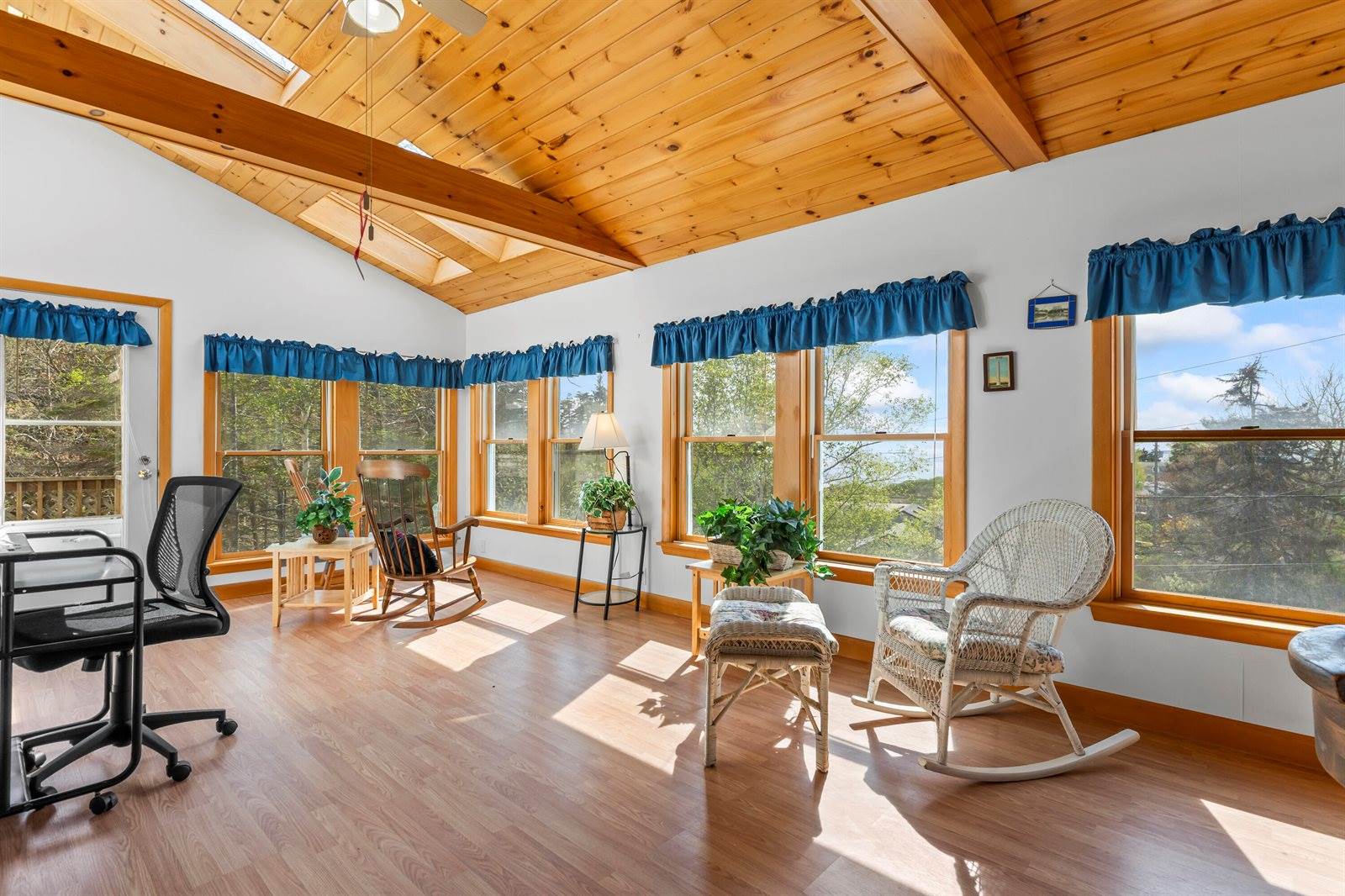 37 Spar Cove Road, Phippsburg, ME 04562