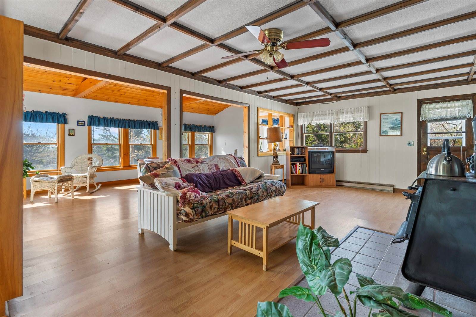 37 Spar Cove Road, Phippsburg, ME 04562