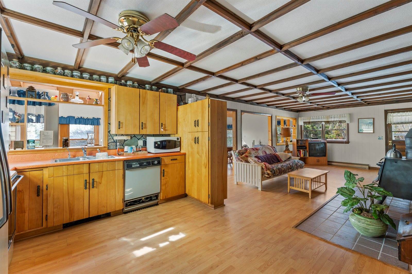 37 Spar Cove Road, Phippsburg, ME 04562