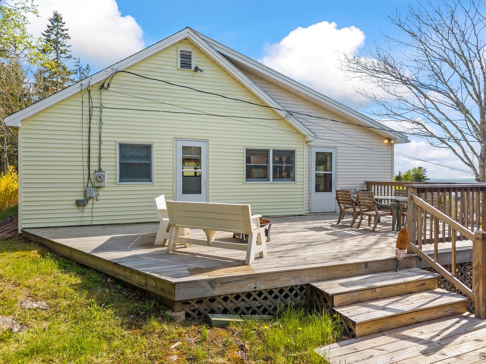 37 Spar Cove Road, Phippsburg, ME 04562