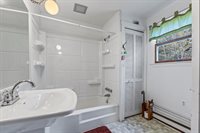 37 Spar Cove Road, Phippsburg, ME 04562