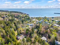 37 Spar Cove Road, Phippsburg, ME 04562