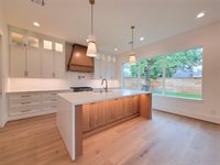 1922 Norcrest Dr Drive, Houston, TX 77055