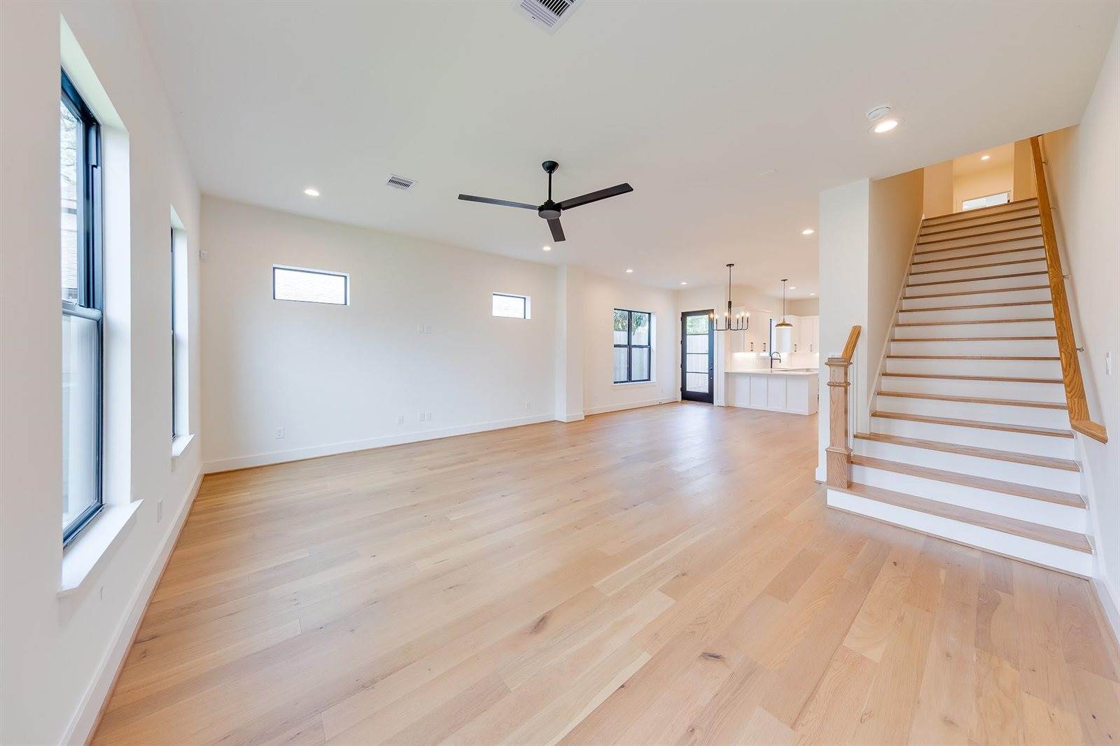 5709 Gano Street, Houston, TX 77009