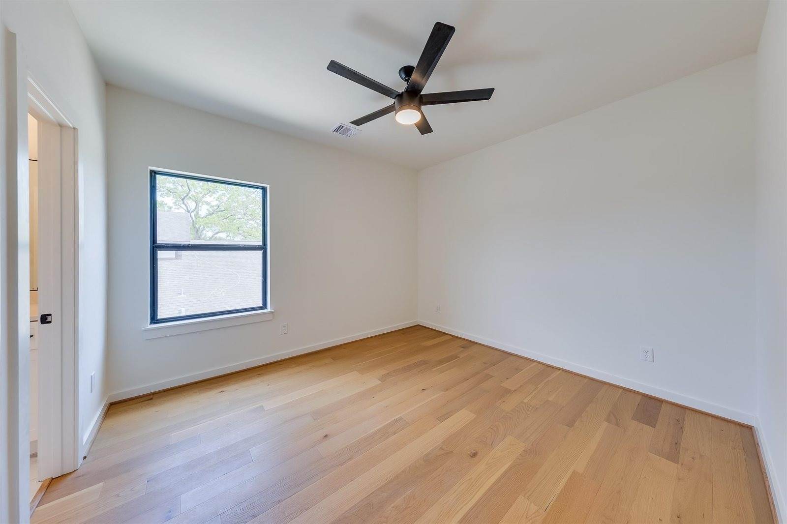5709 Gano Street, Houston, TX 77009