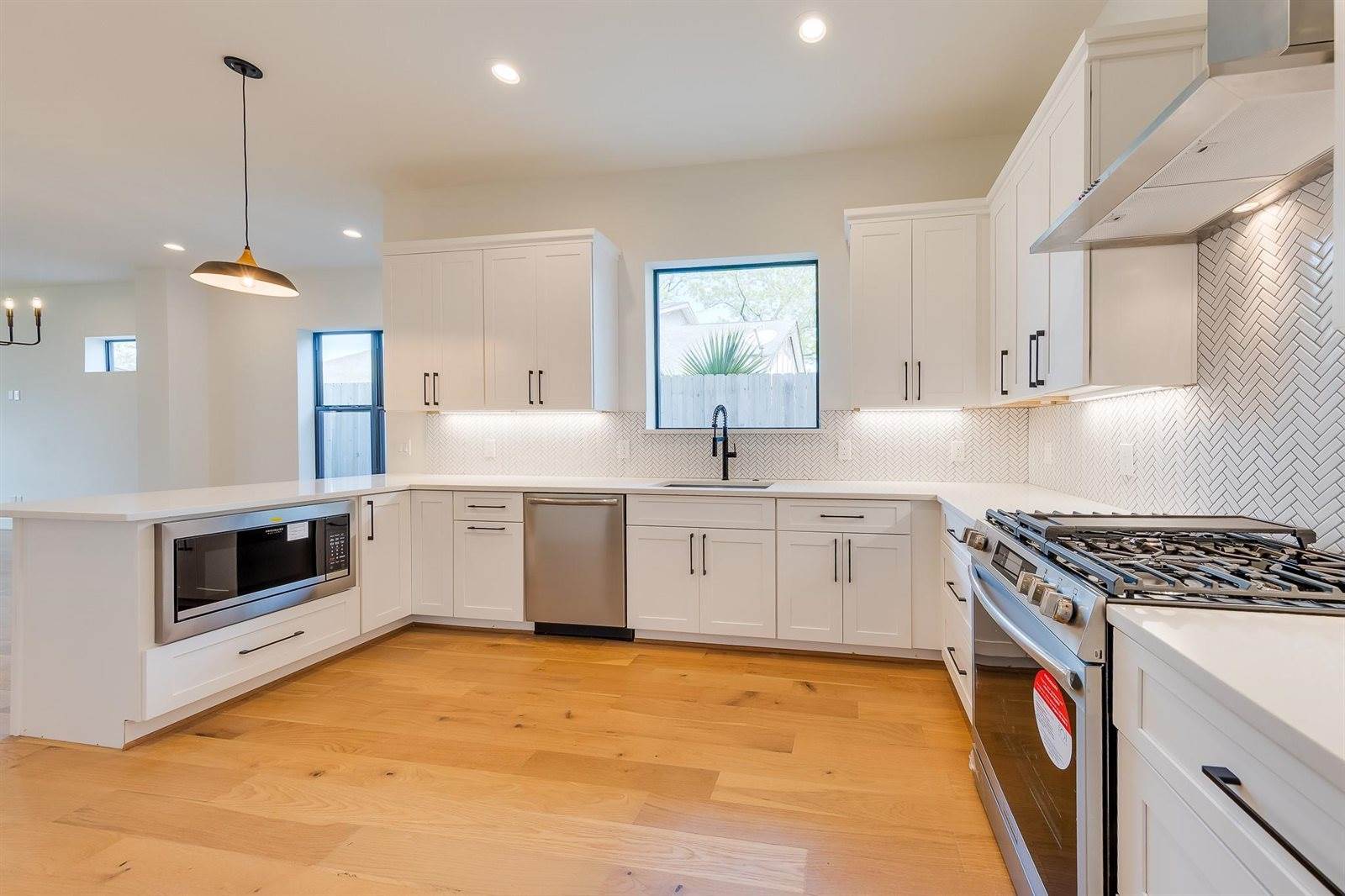 5709 Gano Street, Houston, TX 77009