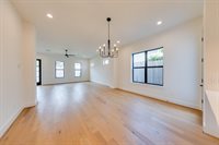 5709 Gano Street, Houston, TX 77009