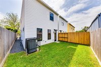 5709 Gano Street, Houston, TX 77009