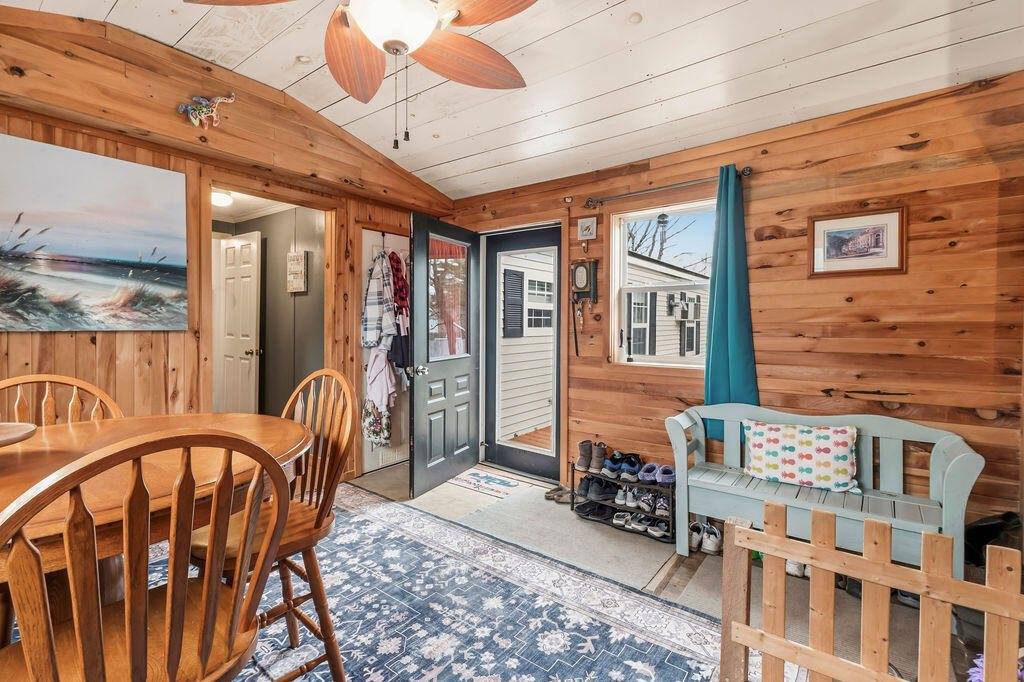 12 Merryman Road, Glenburn, ME 04401
