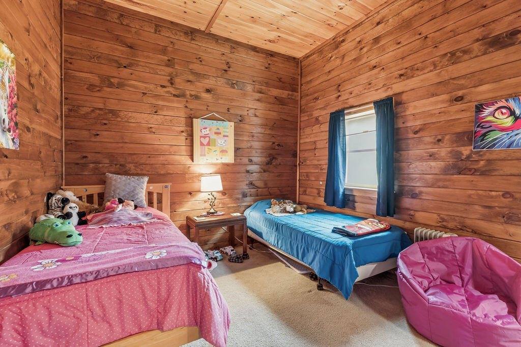 12 Merryman Road, Glenburn, ME 04401