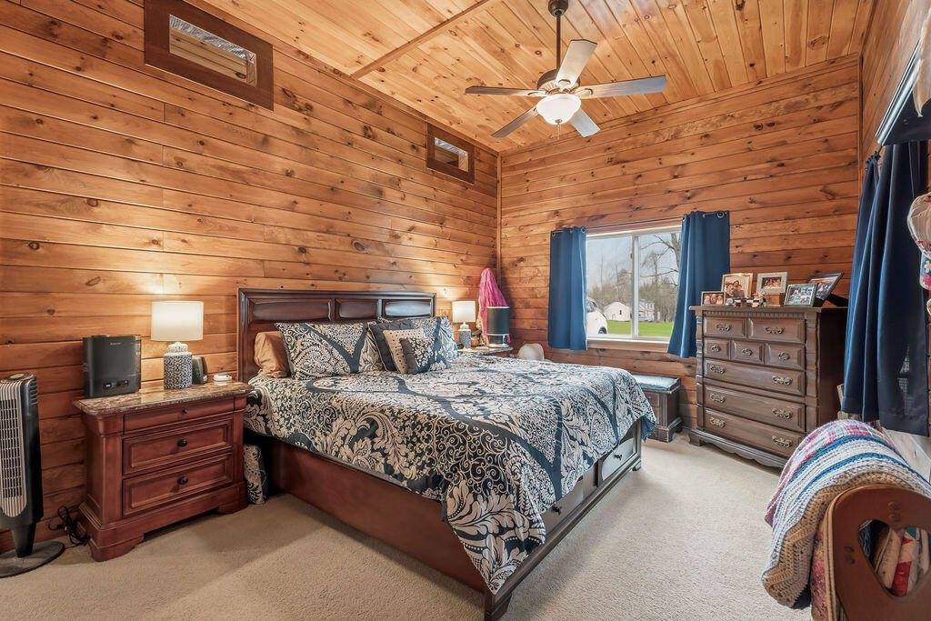 12 Merryman Road, Glenburn, ME 04401