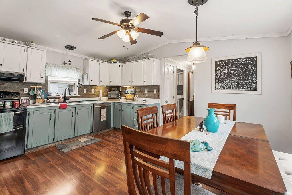 12 Merryman Road, Glenburn, ME 04401