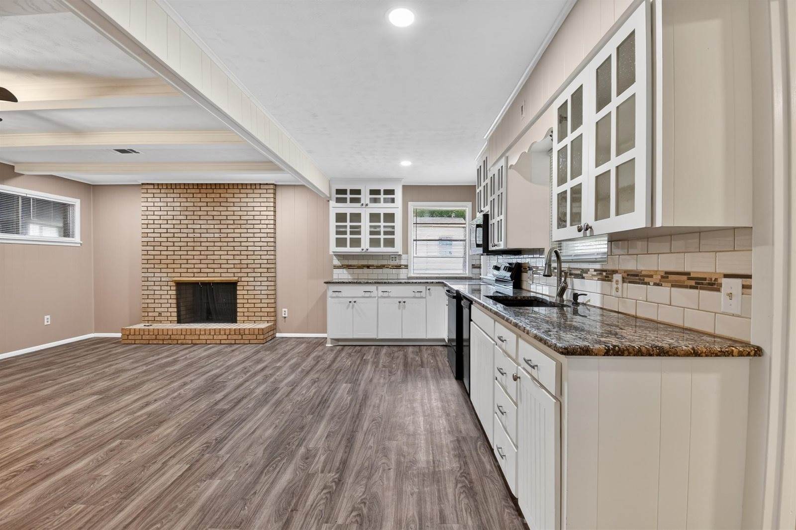 1 Tanglewood Court, Longview, TX 75604