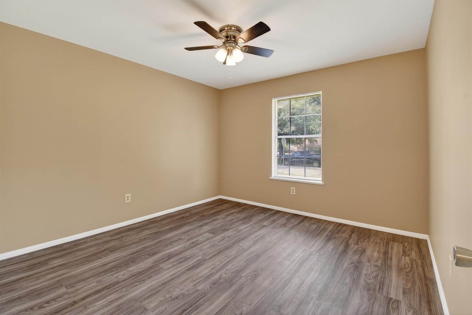 1 Tanglewood Court, Longview, TX 75604
