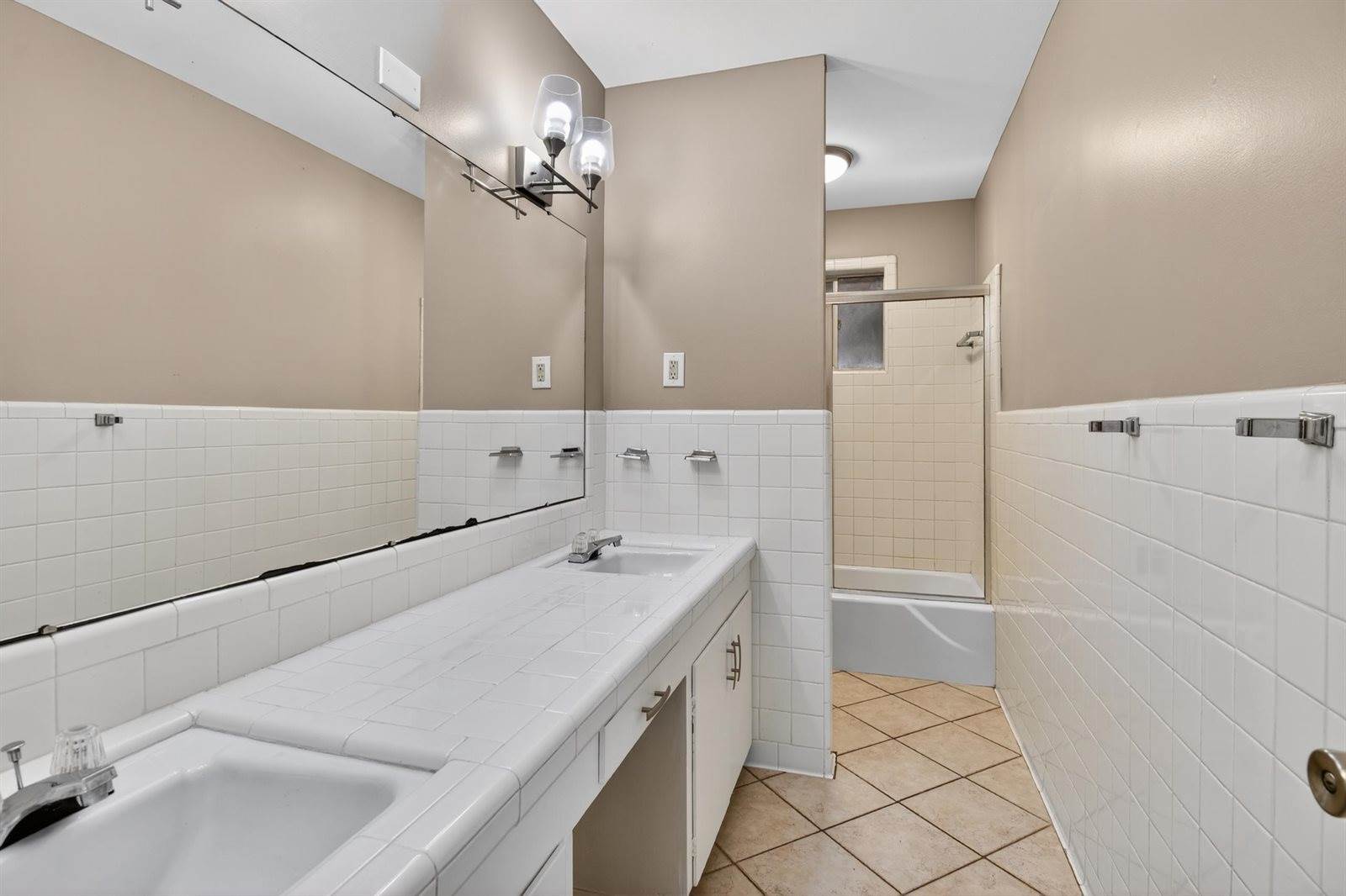 1 Tanglewood Court, Longview, TX 75604