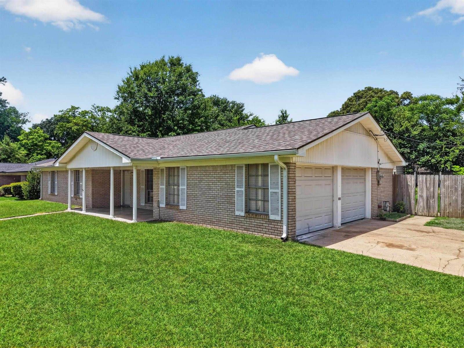 1 Tanglewood Court, Longview, TX 75604
