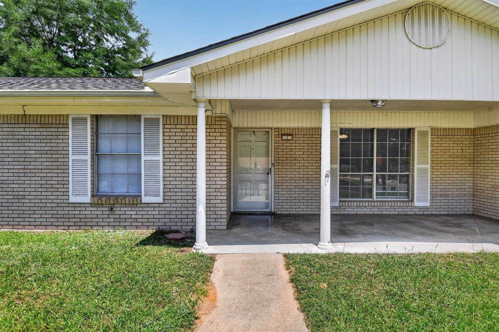 1 Tanglewood Court, Longview, TX 75604