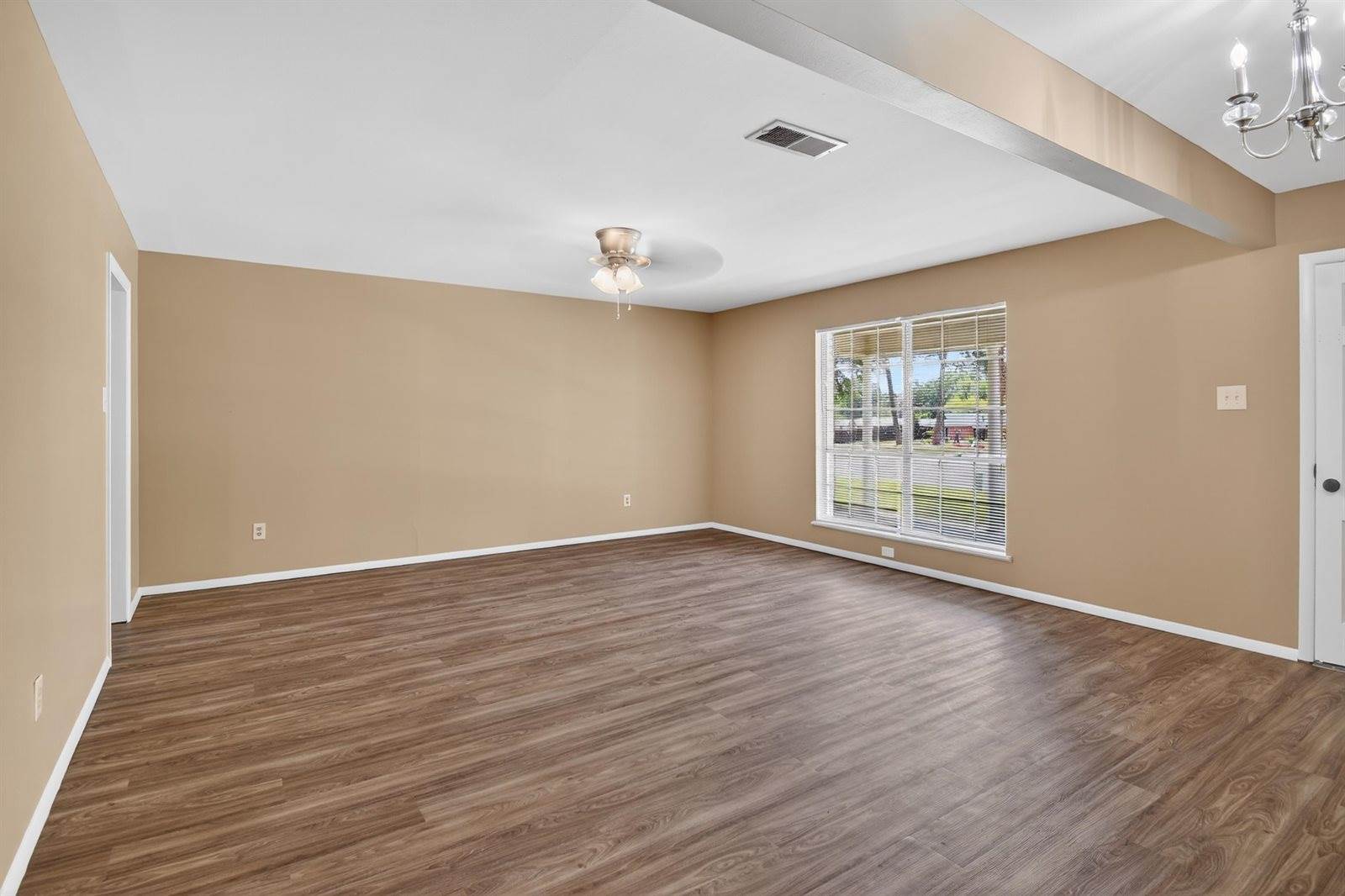 1 Tanglewood Court, Longview, TX 75604