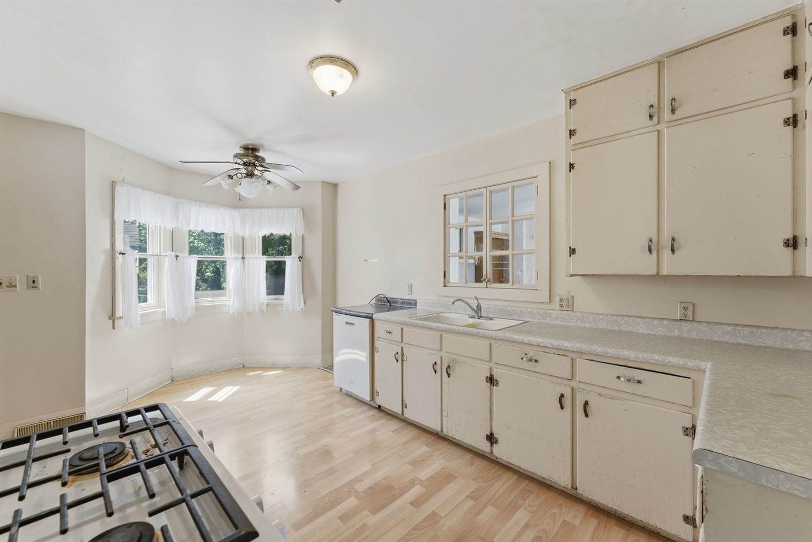 2031 12th Street, East Moline, IL 61244