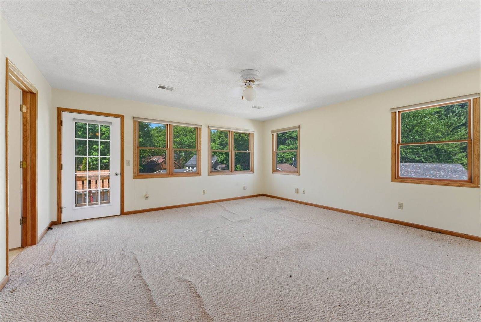 2031 12th Street, East Moline, IL 61244