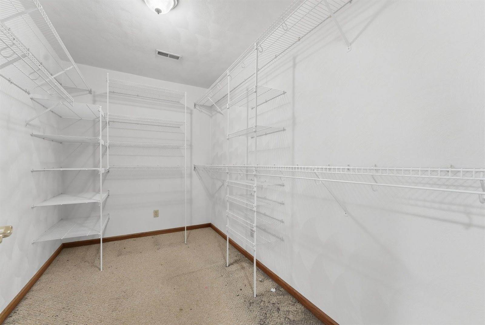 2031 12th Street, East Moline, IL 61244