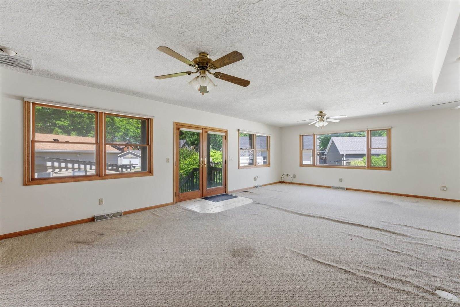 2031 12th Street, East Moline, IL 61244