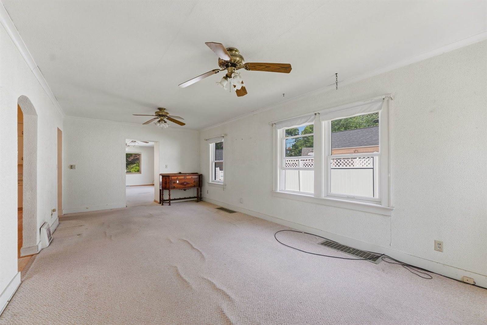 2031 12th Street, East Moline, IL 61244