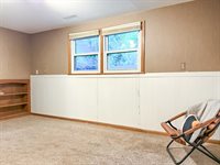 4301 38th Street, Des Moines, IA 50310