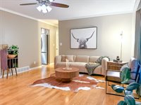 4301 38th Street, Des Moines, IA 50310