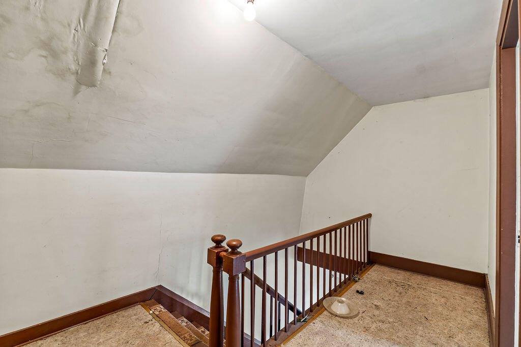26 Lincoln Street, Dover-Foxcroft, ME 04426
