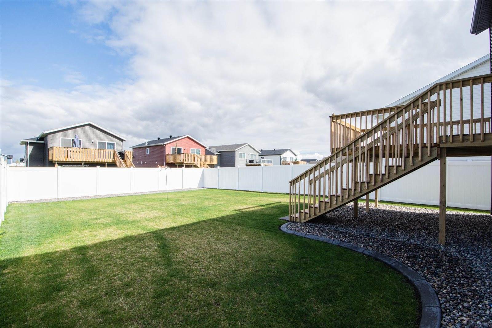 6758 68th Street South, Horace, ND 58047