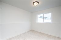 6758 68th Street South, Horace, ND 58047
