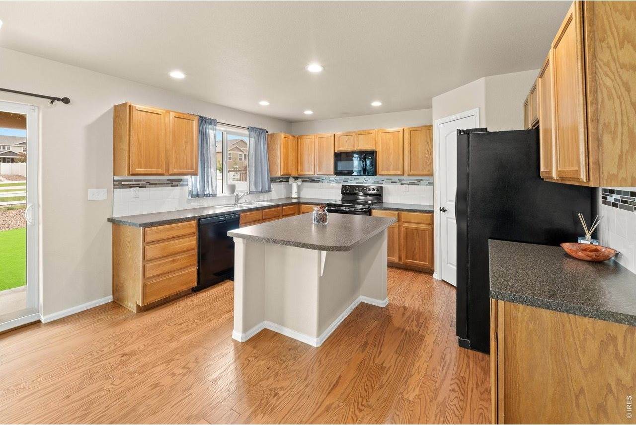 4476 Mountain Sky St, Johnstown, CO 80534