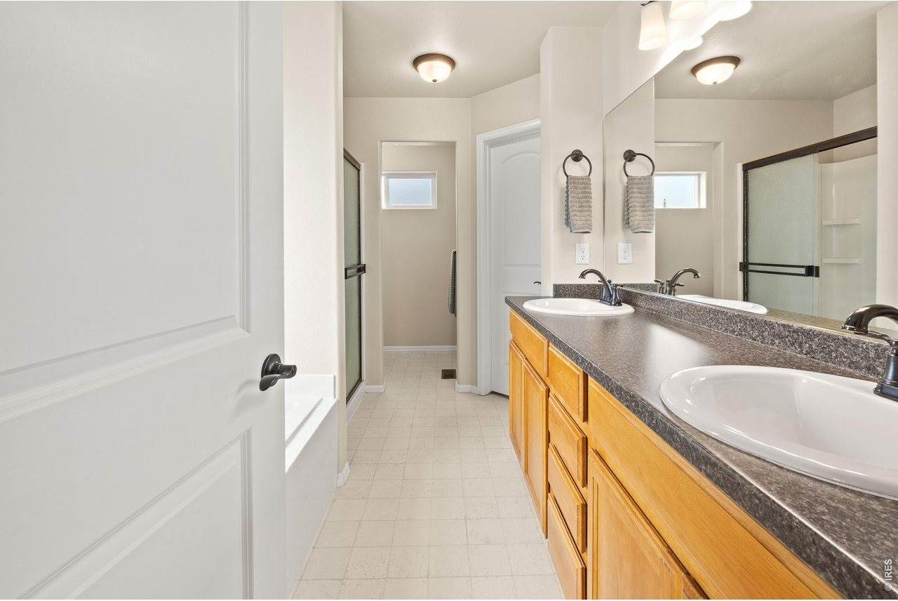 4476 Mountain Sky St, Johnstown, CO 80534