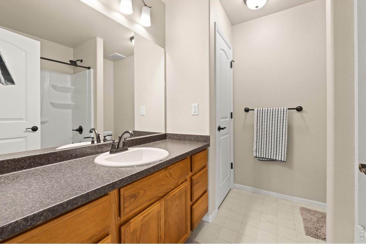 4476 Mountain Sky St, Johnstown, CO 80534